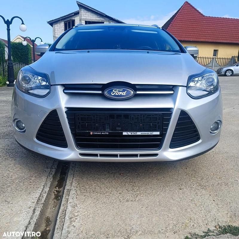 Argint Utilizat 2012 Ford Focus Trend Break | 6.000 EUR (Scump) - Imagine 1/4