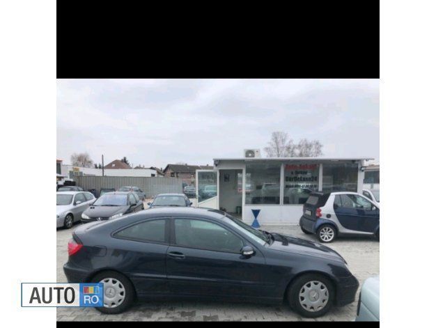 Negru Utilizat 2002 Mercedes C220 Coupe | 2.250 EUR - Imagine 1/4
