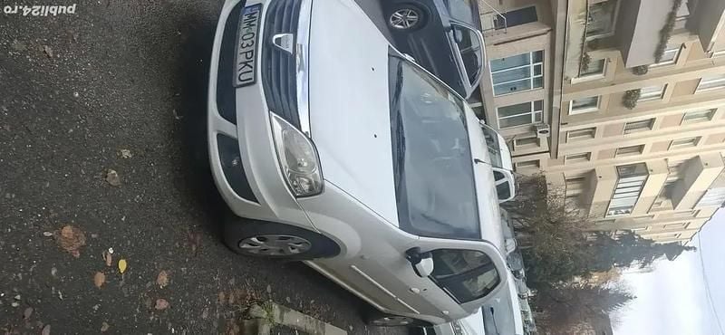 Second-hand Dacia Logan 95 CP (69 kW) 2010 Berlinǎ