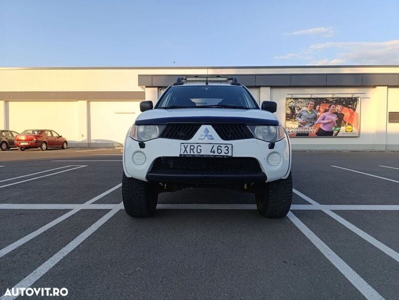 Alb Utilizat 2006 Mitsubishi L200 Pickup | 6.950 EUR (Preț bun) - Imagine 1/4