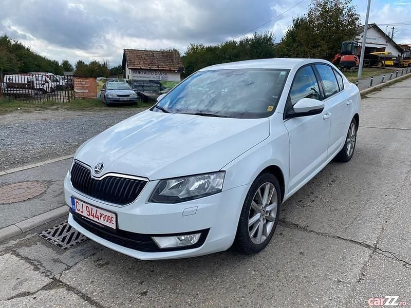 Alb Utilizat 2014 Skoda Octavia Berlinǎ | 6.800 EUR (Preț OK) - Imagine 1/4