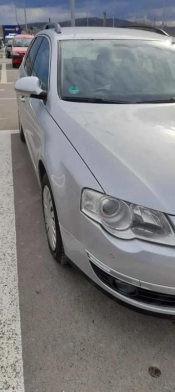 Gri Utilizat 2010 VW Passat Break | 3.000 EUR (Preț OK) - Imagine 1/4