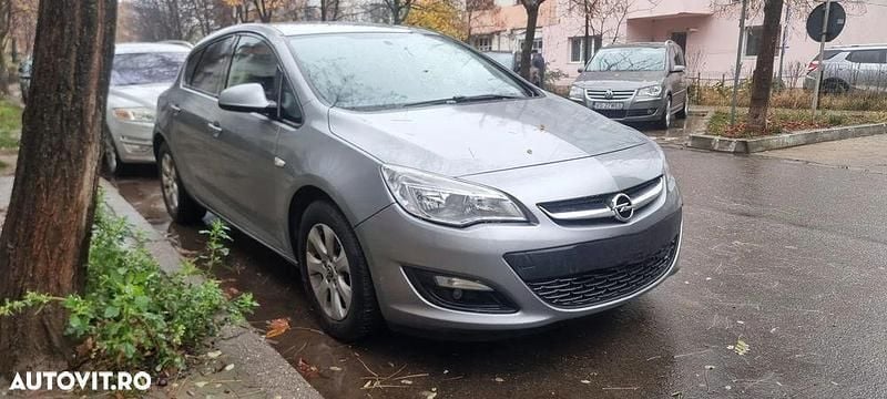 Culoaregri Utilizat 2014 Opel Astra Enjoy Hatchback | 4.999 EUR (Preț OK) - Imagine 1/4
