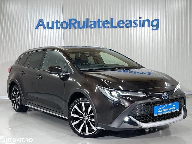 Second-hand Toyota Corolla 180 CP (132 kW) 2022 Culoaremaro Break