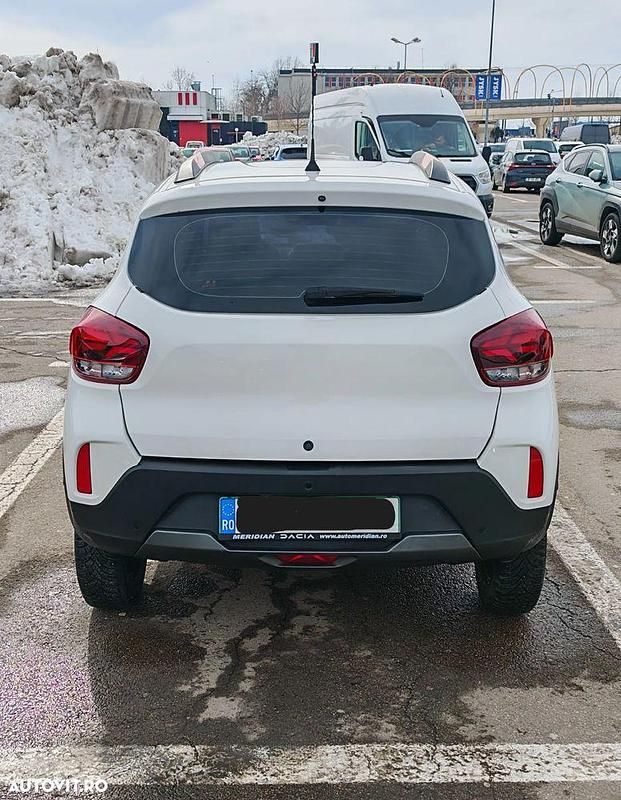 Second-hand Dacia Spring Expression 33 kW (45 CP) 2022 Culoarealb Hatchback