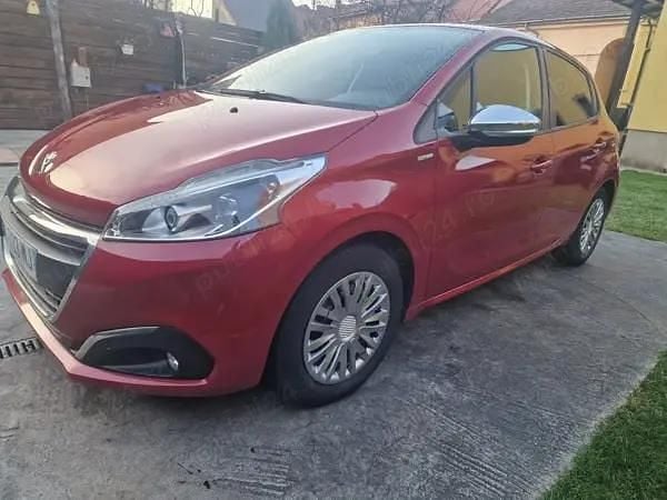 Second-hand Peugeot 208 Style 60 CP (44 kW) 2017 Rosu Hatchback