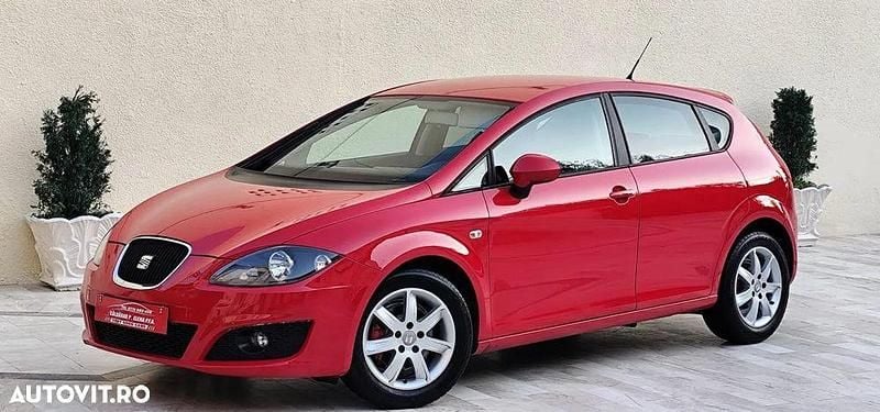 Culoarerosu Utilizat 2011 Seat Leon Hatchback | 4.999 EUR (Preț OK) - Imagine 1/4