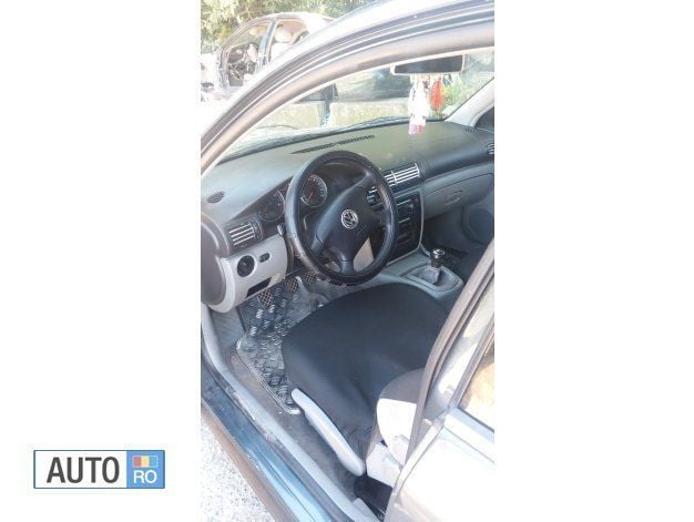 Second-hand VW Passat 130 CP (95 kW) 2001 Gri Berlinǎ
