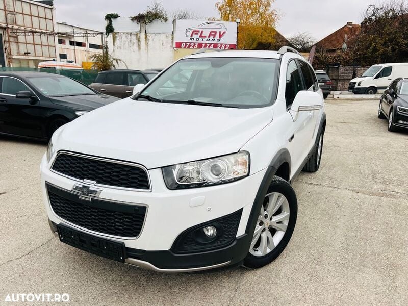 Second-hand Chevrolet Captiva LTZ 184 CP (135 kW) 2014 Alb SUV