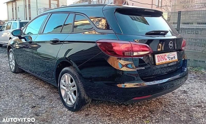 Second-hand Opel Astra Innovation 110 CP (80 kW) 2018 Culoarenegru Break