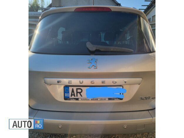 Gri Utilizat 2009 Peugeot 308 Hatchback | 3.900 EUR - Imagine 1/4