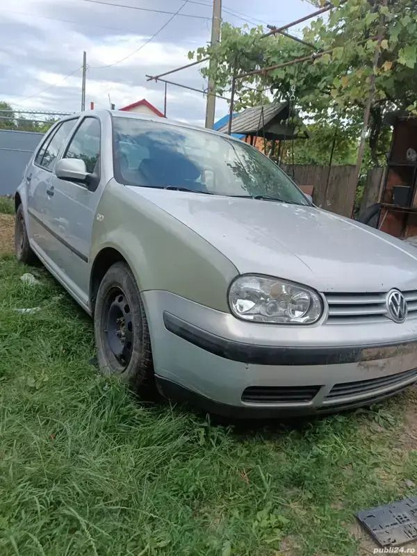 Utilizat 2000 VW Golf IV Hatchback | 600 EUR (Preț bun) - Imagine 1/4