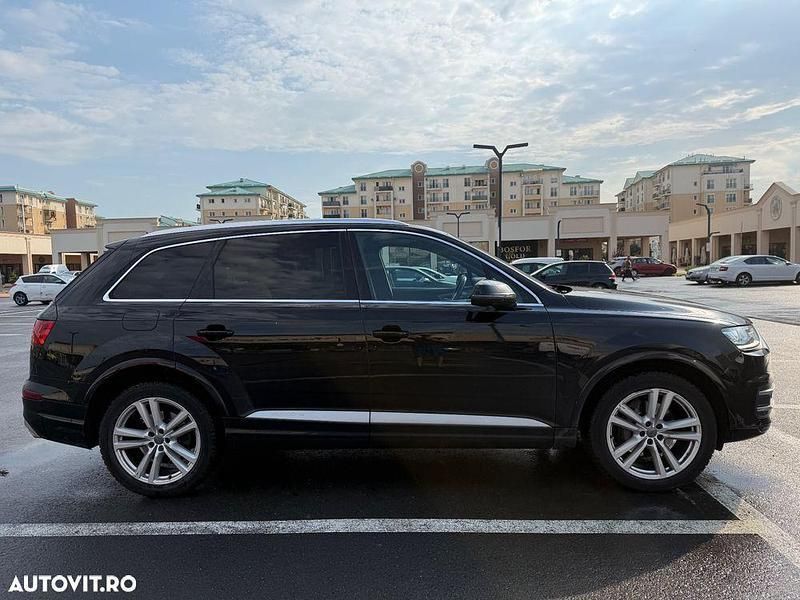 Negru Utilizat 2016 Audi Q7 SUV | 22.500 EUR (Super Preț) - Imagine 1/4