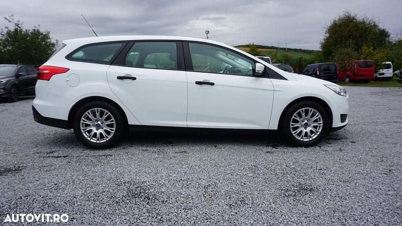 Second-hand Ford Focus Trend 100 CP (73 kW) 2015 Culoarealb Break