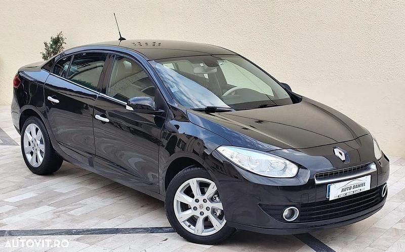 Culoarenegru Utilizat 2011 Renault Fluence Berlinǎ | 5.190 EUR (Puțin scump) - Imagine 1/4