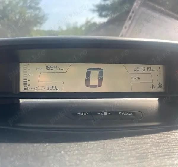 Utilizat 2008 Citroën C4 Coupe | 1.150 EUR (Preț bun) - Imagine 1/4