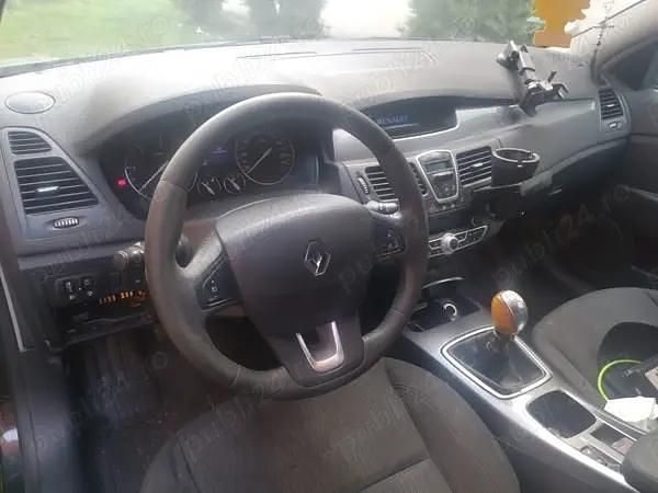 Utilizat 2010 Renault Laguna III Hatchback | 2.500 EUR - Imagine 1/4