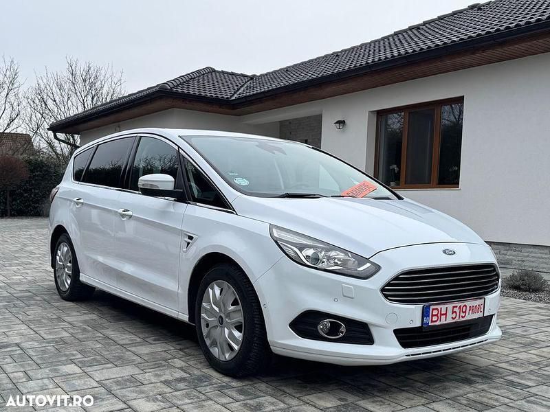 Second-hand Ford S-MAX Titanium 150 CP (110 kW) 2018 Culoarealb Monovolum