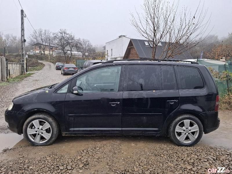 Second-hand VW Touran 2006 Monovolum