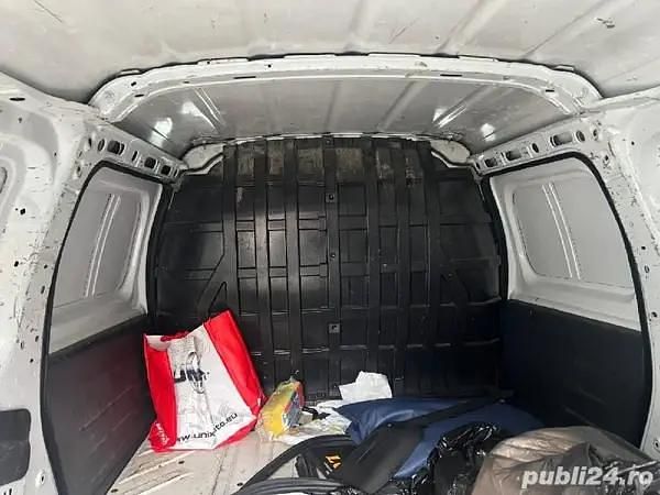 Second-hand Dacia Logan 75 CP (55 kW) 2011 Alb Van