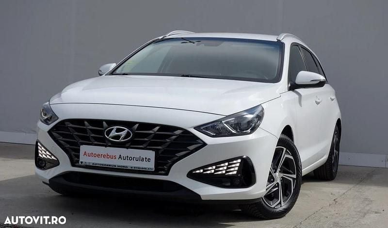 Alb Utilizat 2021 Hyundai i30 Prime Break | 13.490 EUR (Puțin scump) - Imagine 1/4