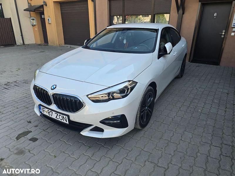 Culoarealb Utilizat 2022 BMW 218 Active Tourer M Sport Monovolum | 16.900 EUR (Preț OK) - Imagine 1/4