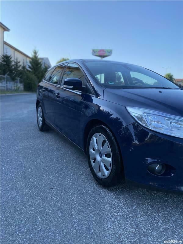 Second-hand Ford Focus 125 CP (91 kW) 2013 Albastru Break
