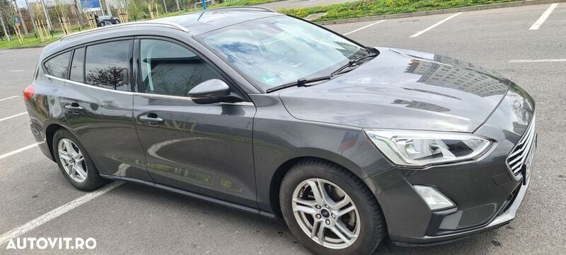 Gri Utilizat 2019 Ford Focus Cool & Connect Break | 9.900 EUR (Puțin scump) - Imagine 1/4