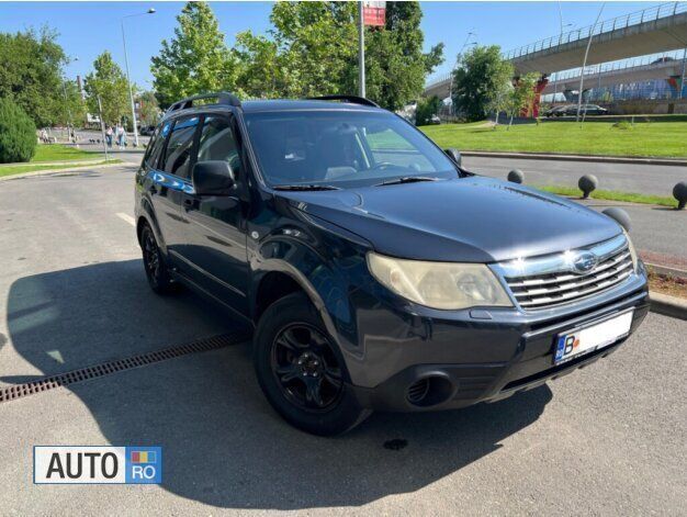 Gri Utilizat 2009 Subaru Forester SUV | 5.850 EUR (Preț bun) - Imagine 1/4