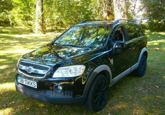 Second-hand Chevrolet Captiva 116 CP (85 kW) 2009 Negru SUV