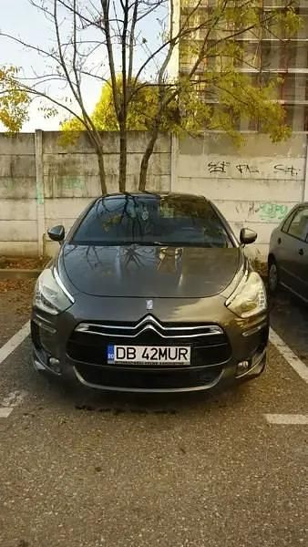 Gri Utilizat 2013 Citroën DS5 Hatchback | 8.499 EUR - Imagine 1/4