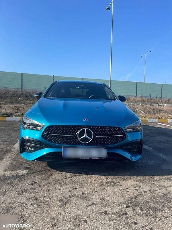 Culoarealbastru Utilizat 2023 Mercedes CLA200 Coupe | 37.500 EUR (Preț bun) - Imagine 1/4