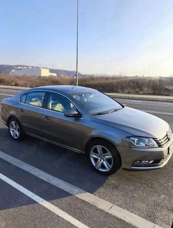 Utilizat 2012 VW Passat Berlinǎ | 7.200 EUR (Preț OK) - Imagine 1/4