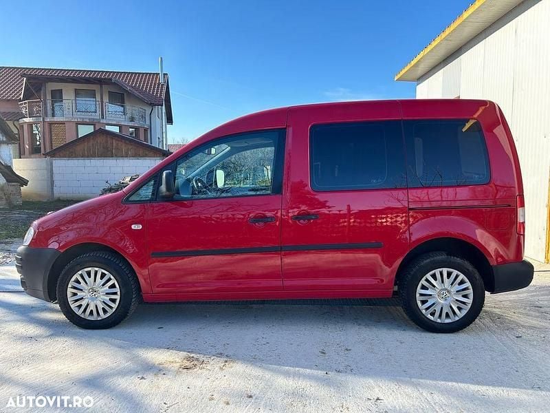 Second-hand VW Caddy 75 CP (55 kW) 2009 Culoarerosu Monovolum