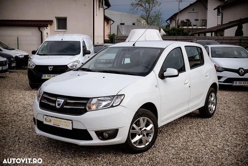 Culoarealb Utilizat 2014 Dacia Sandero Stepway Hatchback | 4.650 EUR (Preț OK) - Imagine 1/4