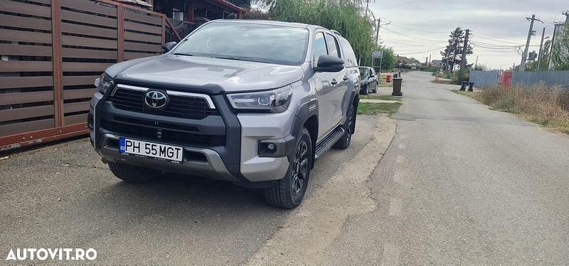 Culoareargint Utilizat 2023 Toyota HiLux Pickup | 49.800 EUR (Scump) - Imagine 1/4