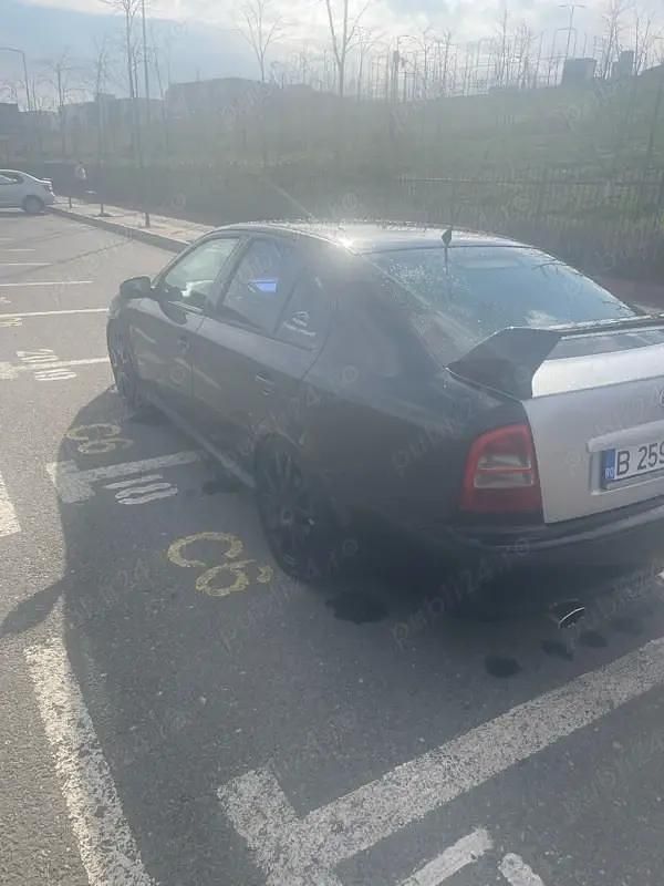 Second-hand 2003 Skoda Octavia vRS Berlinǎ | 2.500 EUR - Imagine 1/4