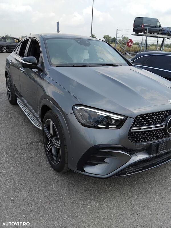 Gri Utilizat 2023 Mercedes GLE300 AMG line Coupe | 81.500 EUR - Imagine 1/4