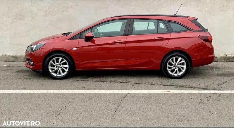 Second-hand Opel Astra Edition 122 CP (89 kW) 2021 Culoarerosu Break