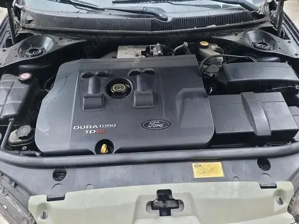 Second-hand Ford Mondeo Ghia 130 CP (95 kW) 2005 Albastru Berlinǎ