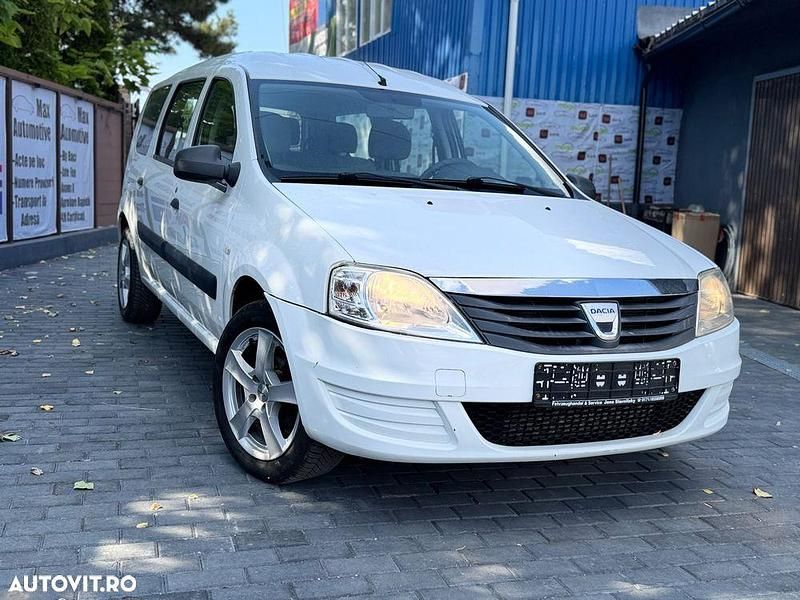 Culoarealb Utilizat 2011 Dacia Logan MCV Lauréate Break | 3.650 EUR (Puțin scump) - Imagine 1/4