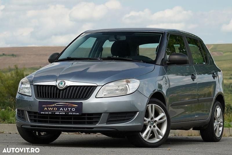 Culoaregri Utilizat 2011 Skoda Fabia Active | 3.999 EUR (Preț bun) - Imagine 1/4
