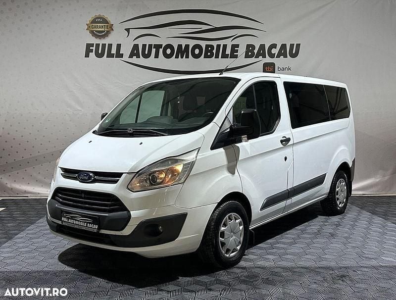 Culoarealb Utilizat 2015 Ford Transit Custom Basis Monovolum | 10.990 EUR (Scump) - Imagine 1/4