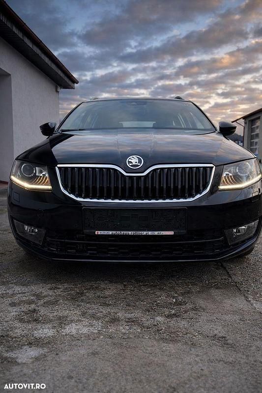 Second-hand Skoda Octavia Style 150 CP (110 kW) 2013 Culoarenegru Break