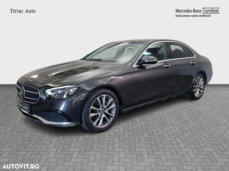 Gri Utilizat 2020 Mercedes E200 Berlinǎ | 34.000 EUR (Scump) - Imagine 1/4