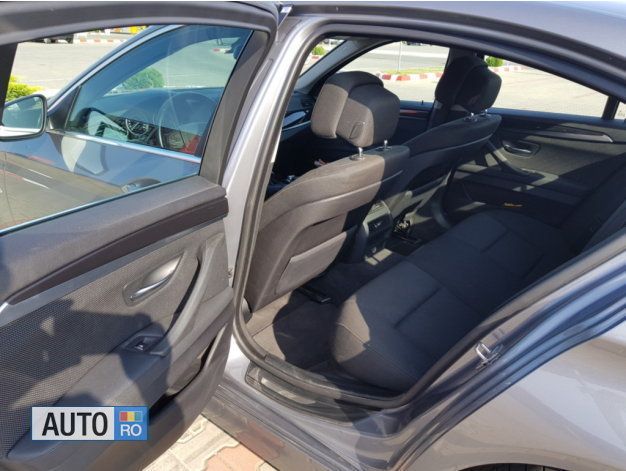 Second-hand BMW 523 204 CP (150 kW) 2010 Gri