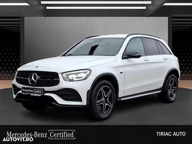 Culoarealb Utilizat 2021 Mercedes GLC300e SUV | 41.900 EUR (Super Preț) - Imagine 1/3