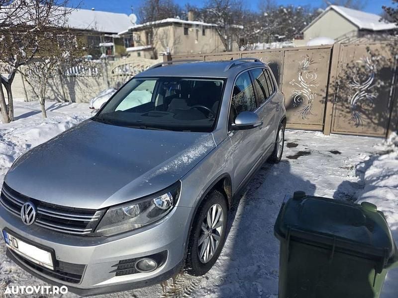 Culoaregri Utilizat 2016 VW Tiguan Sportline SUV | 13.700 EUR (Super Preț) - Imagine 1/4