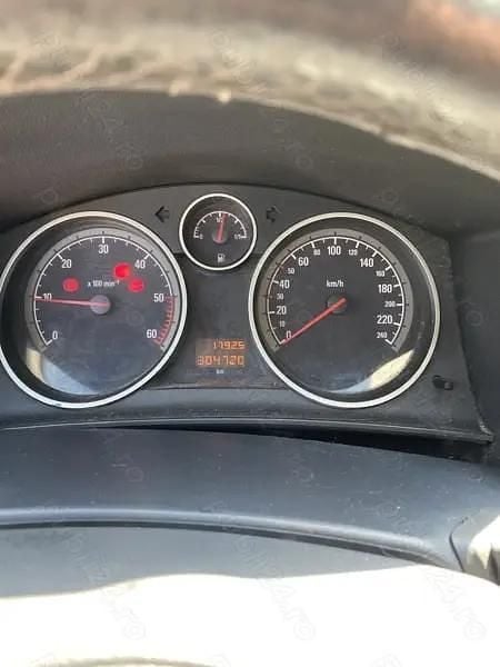 Utilizat 2005 Opel Astra Break | 1.000 EUR (Preț bun) - Imagine 1/4