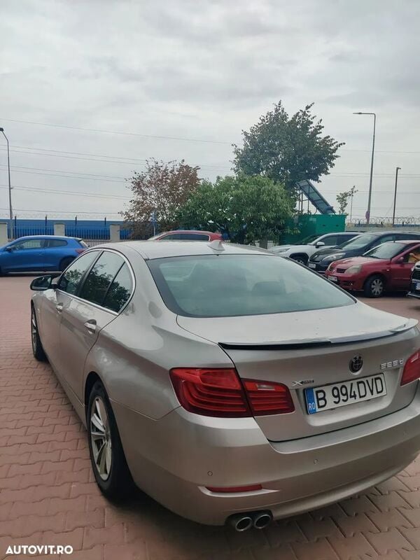 Alte culori Utilizat 2014 BMW 525 Comfort Edition Berlinǎ | 14.999 EUR (Preț OK) - Imagine 1/4